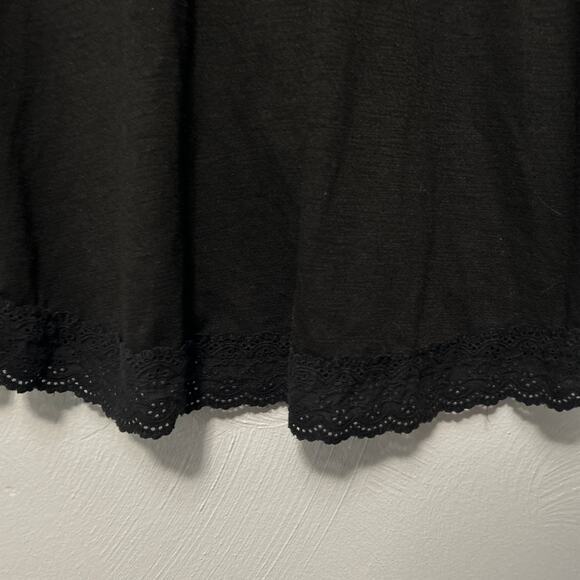Lauren Conrad Black Short Sleeve Crew Neck Lace Trim Ruffle Open Back Tee Med - Picture 3 of 11